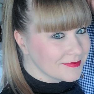 Meet your Posher, Ali